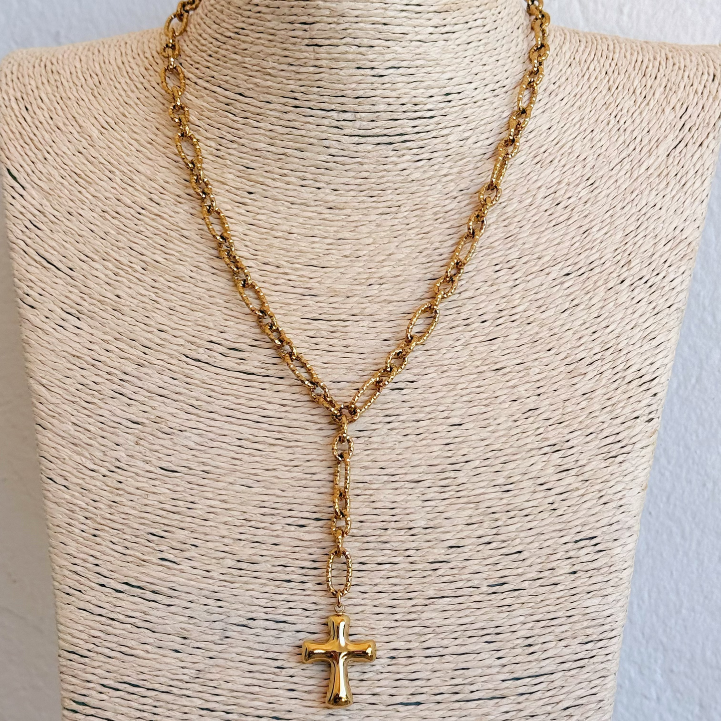 BENDITA NECKLACE