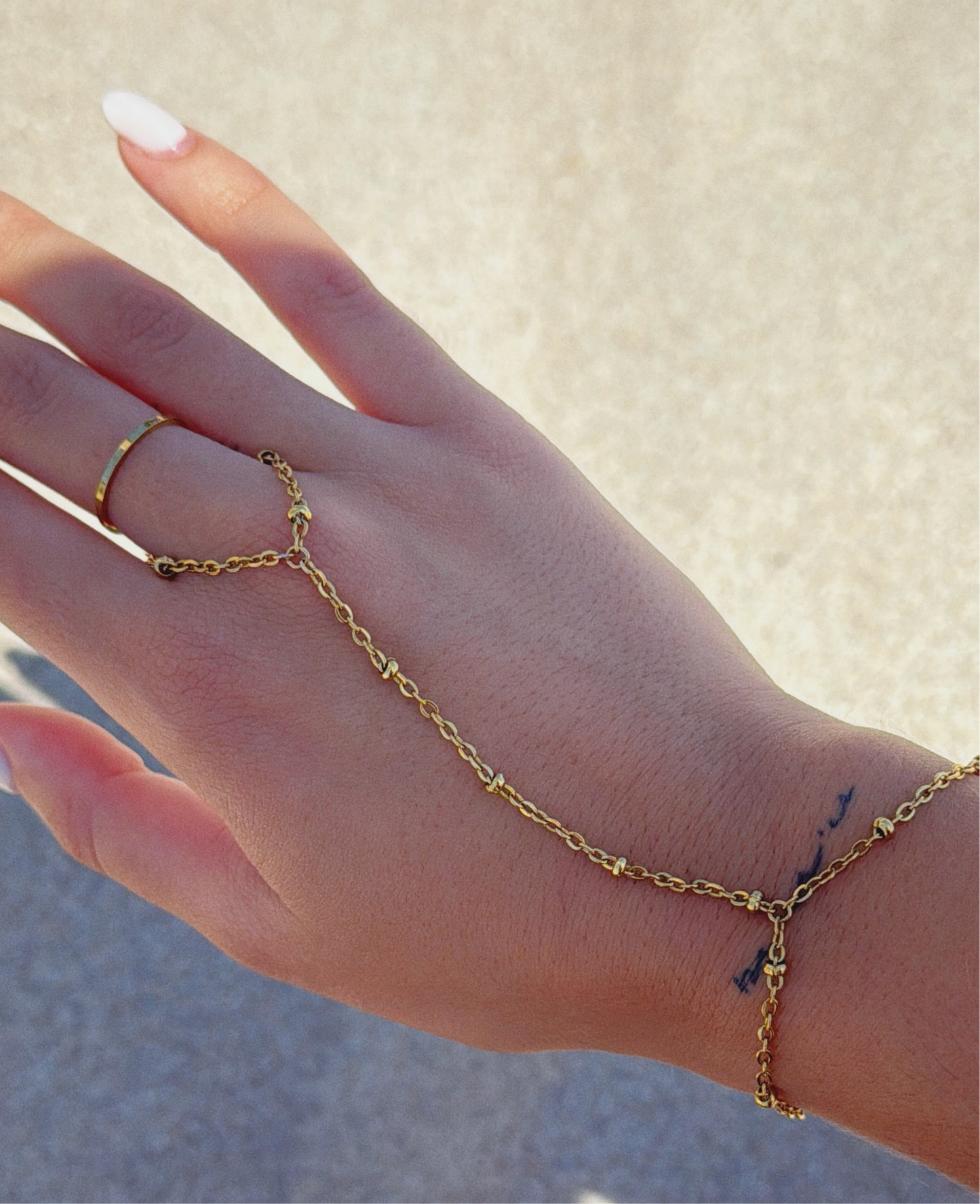 ARENITA HAND CHAIN